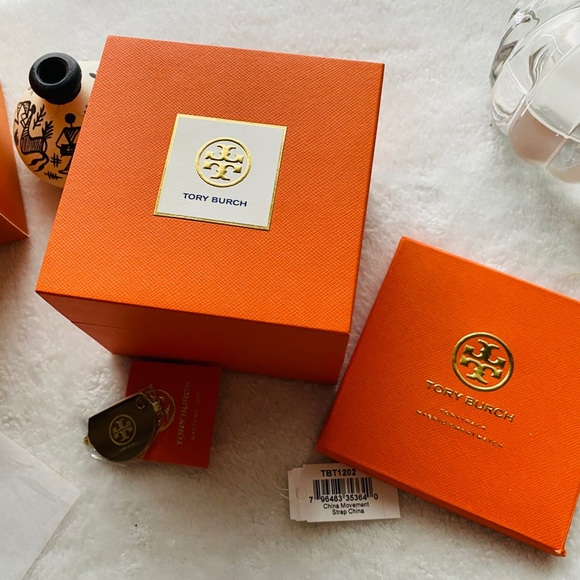 Tory Burch ToryTrack Collins Hybrid Smartwatch - Picture 5 of 5